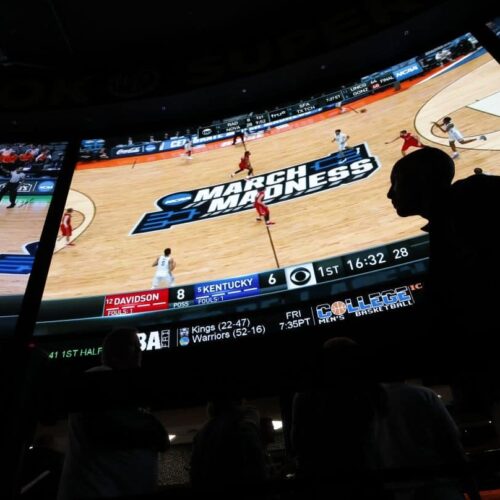 Simple tips to Bet on odds shark ncaa basketball Football That have Photographs