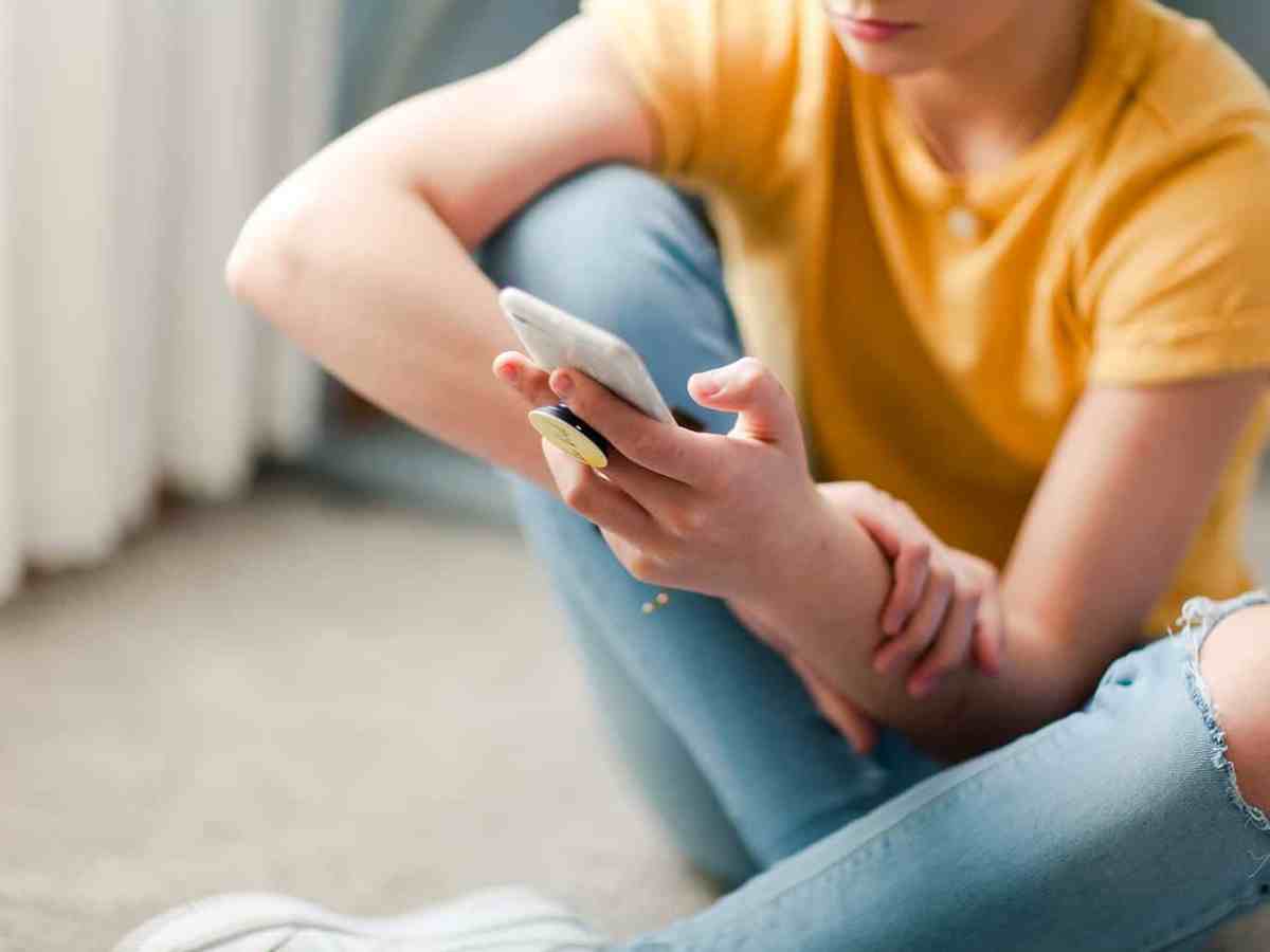 Proposed iPhone protections could put LGBTQ youth at risk