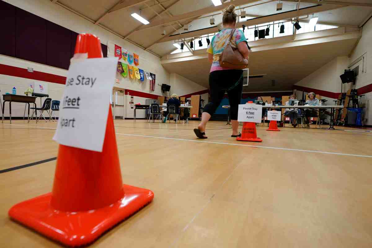 Election officials scramble to find poll workers
